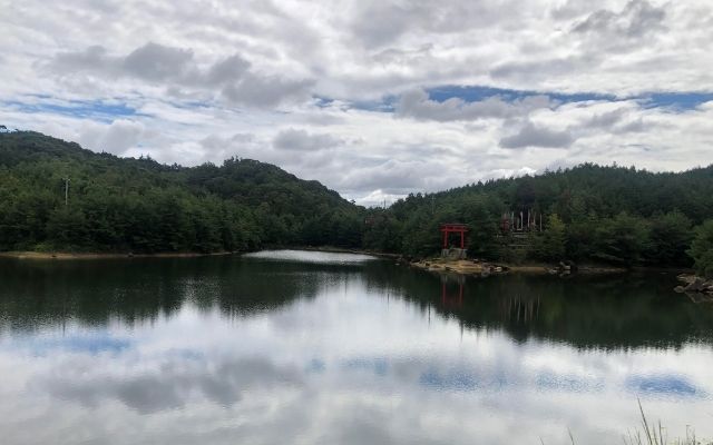 龍泉寺の龍王池